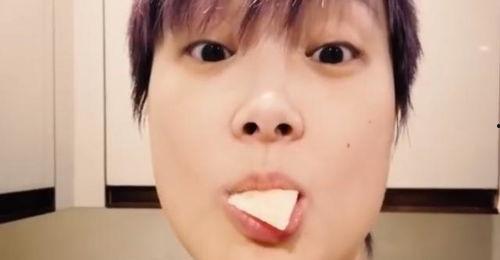 父母红脸吃瓜视频,一场家庭欢乐喜剧的温馨回顾