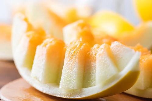 吃牛角蜜瓜视频在线观看,牛角蜜瓜视频在线观看，尽享甜蜜滋味