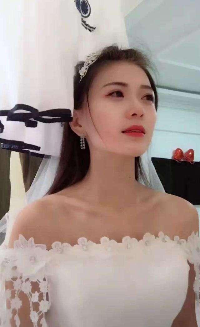 抖音新娘吃瓜视频,揭秘婚礼现场惊人内幕