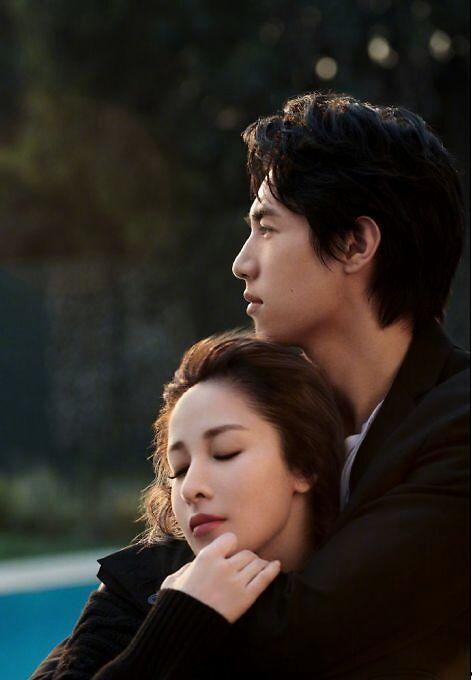 杨颖吃瓜黄晓明视频播放,网友热议夫妻关系