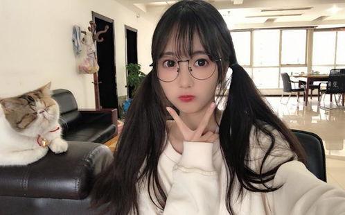 瑶妹吃瓜现场视频,笑料百出，网友直呼“太欢乐”