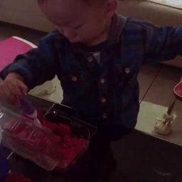 小盆友吃瓜视频